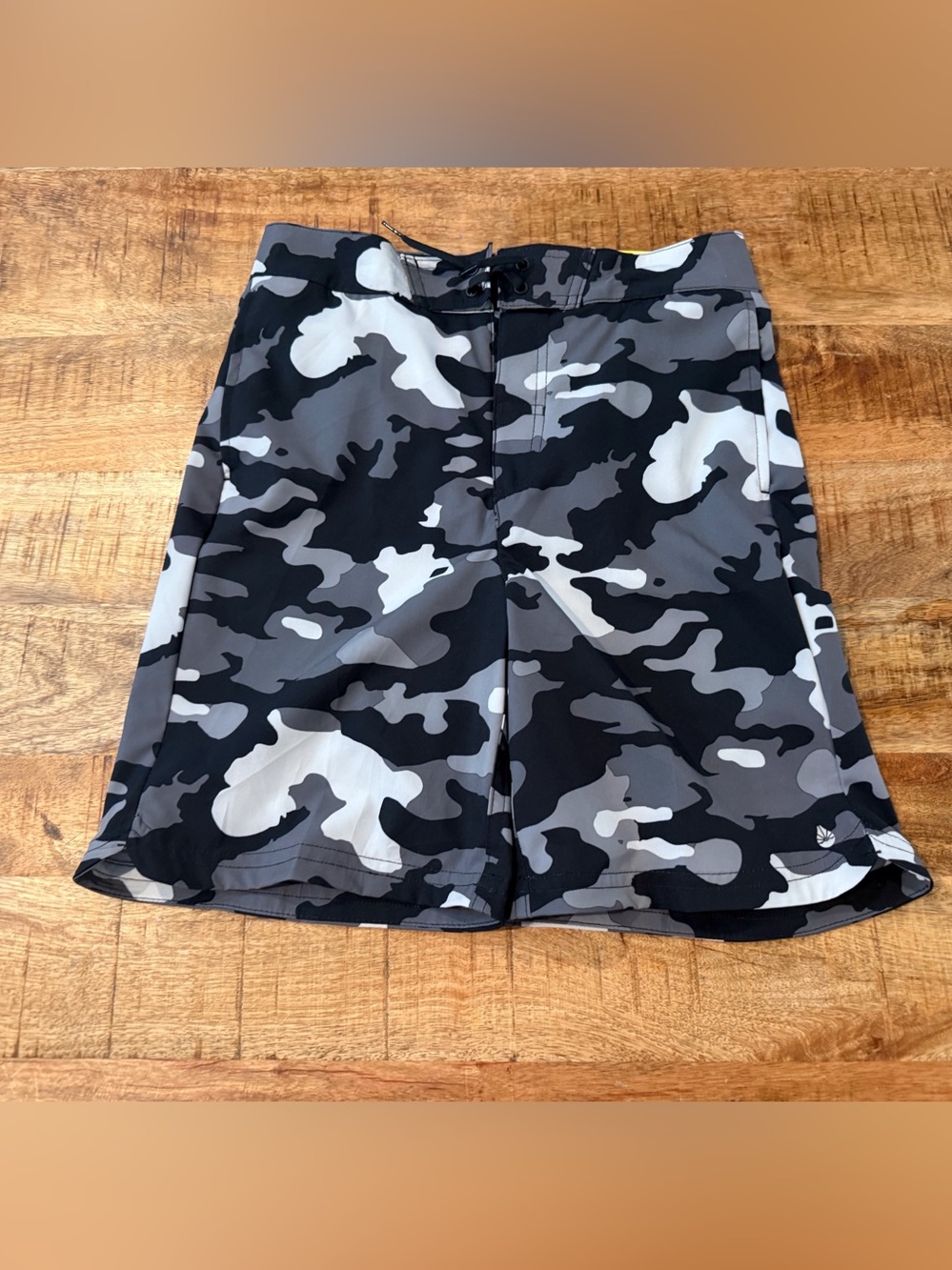 O’rageous Grey Camo Swim Trunks Size Medium Boys NWT